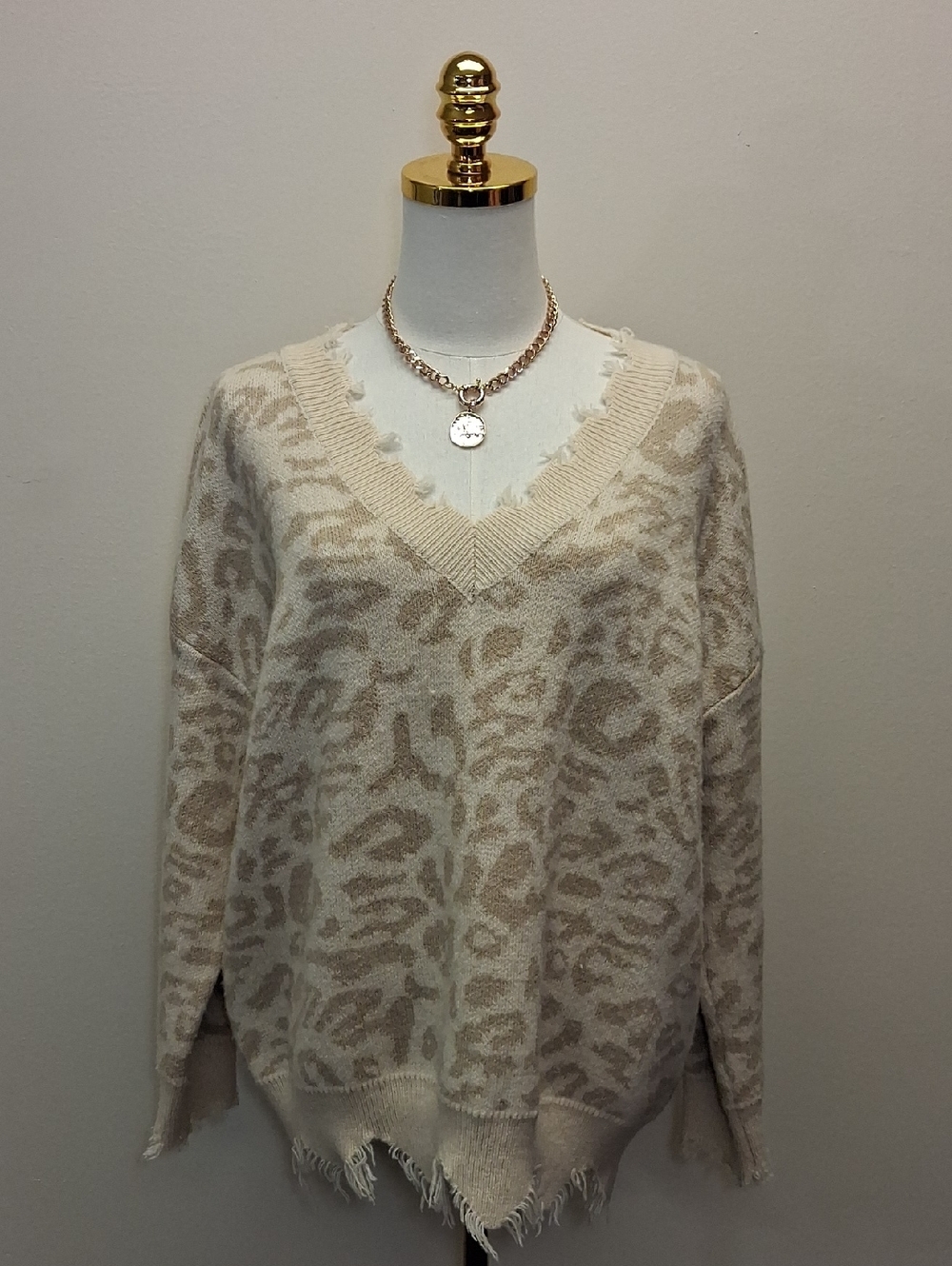 Main Strip Leopard Print Distressed V Neck Sweater Neutral Knit Size Small